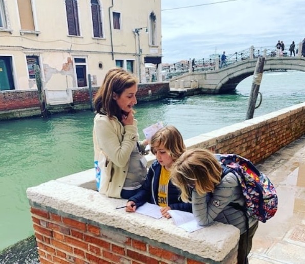 scavenger for kids masks venice